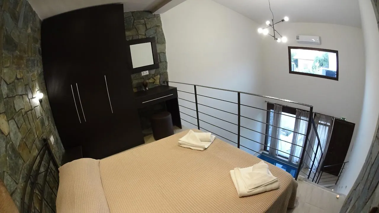 Stone Suites Pefkochori 0*,  Greece