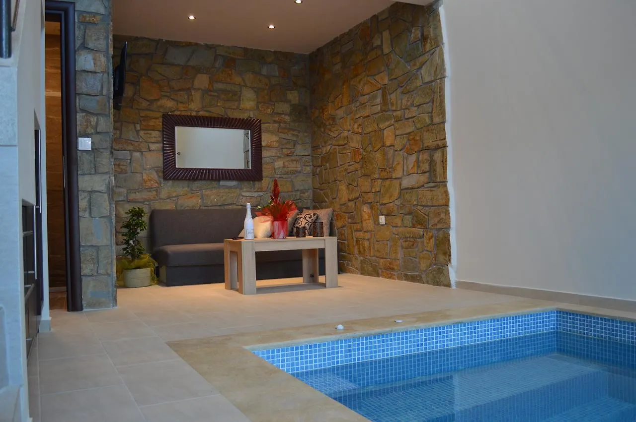 Lejlighedshotel Stone Suites Pefkochori Grækenland