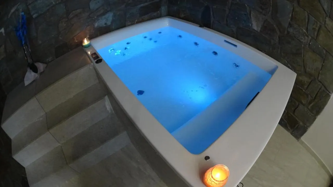 Stone Suites Pefkochori Lejlighedshotel